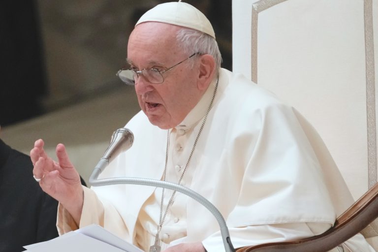Πάπας Φραγκίσκος: Επιστολή παραίτησης από το 2013 σε περίπτωση προβλημάτων υγείας