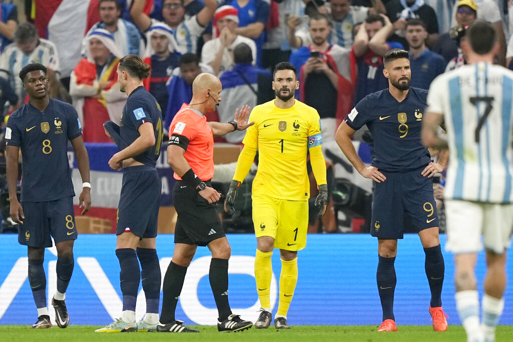 Διαιτητής τελικού Μουντιάλ: «Ο Γάλλοι διεθνείς με συνεχάρησαν στο τέλος του αγώνα»