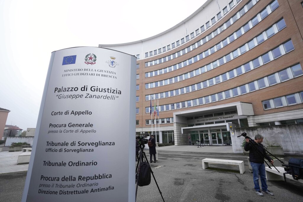 Qatargate: Ιταλικό δικαστήριο δέσμευσε έξι τραπεζικούς λογαριασμούς των Παντσέρι, Τζόρτζι και Βιζεντίνι