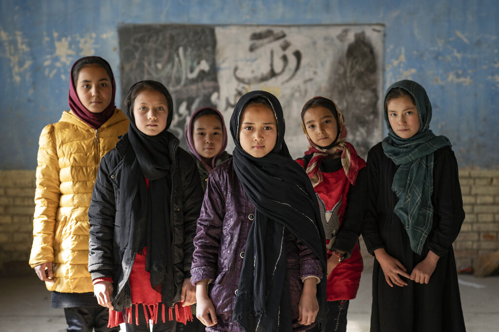 Η ανακοίνωση του ΥΠΕΞ για τους Ταλιμπάν και τις γυναίκες στην τριτοβάθμια εκπαίδευση