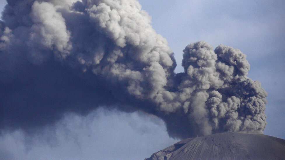 «Ξύπνησε» το ηφαίστειο Λασκάρ στη Χιλή