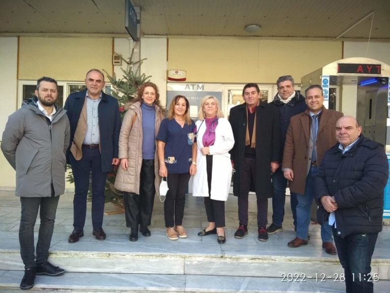 Δωρεά υλικού της Ένωσης Φοροτεχνικών Ελεύθερων Επαγγελματιών Λάρισας στο Γενικό Νοσοκομείο