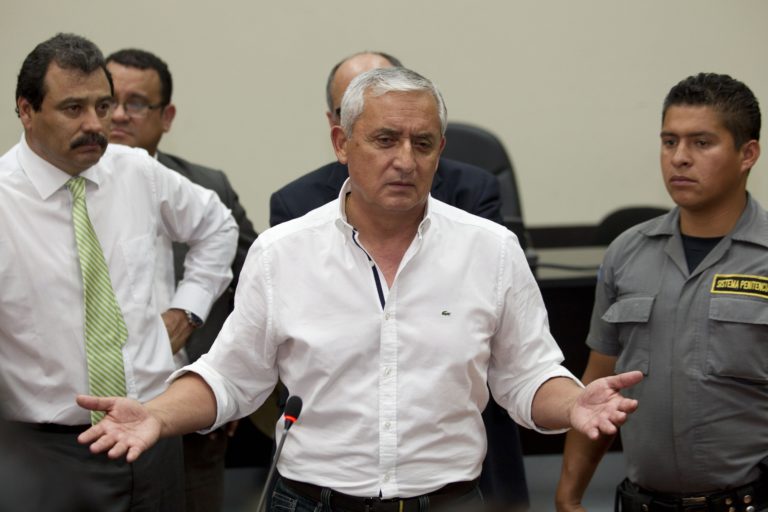 Γουατεμάλα: Σε φυλάκιση 16 χρόνων για διαφθορά καταδικάσθηκε ο πρώην πρόεδρος Πέρεθ Μολίνα