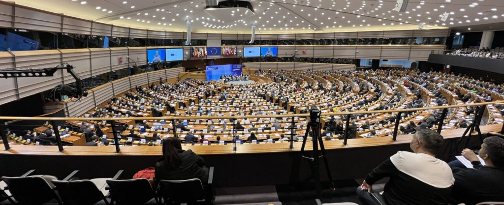 Υπόθεση Γεωργούλη: Στο Ευρωπαϊκό Κοινοβούλιο τηρείται το απόρρητο σε τυχόν καταγγελίες – Κανείς δεν μπορεί να γνώριζε το οτιδήποτε