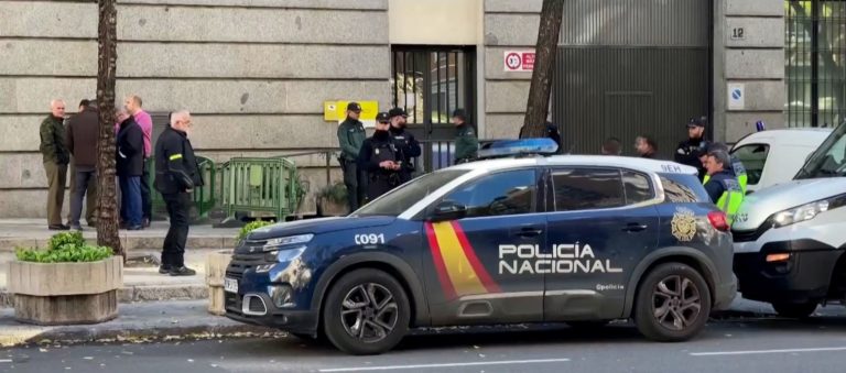 Ισπανία: Συναγερμός για το μπαράζ παγιδευμένων πακέτων – Είχε σταλεί και προς τον Σάντσεθ