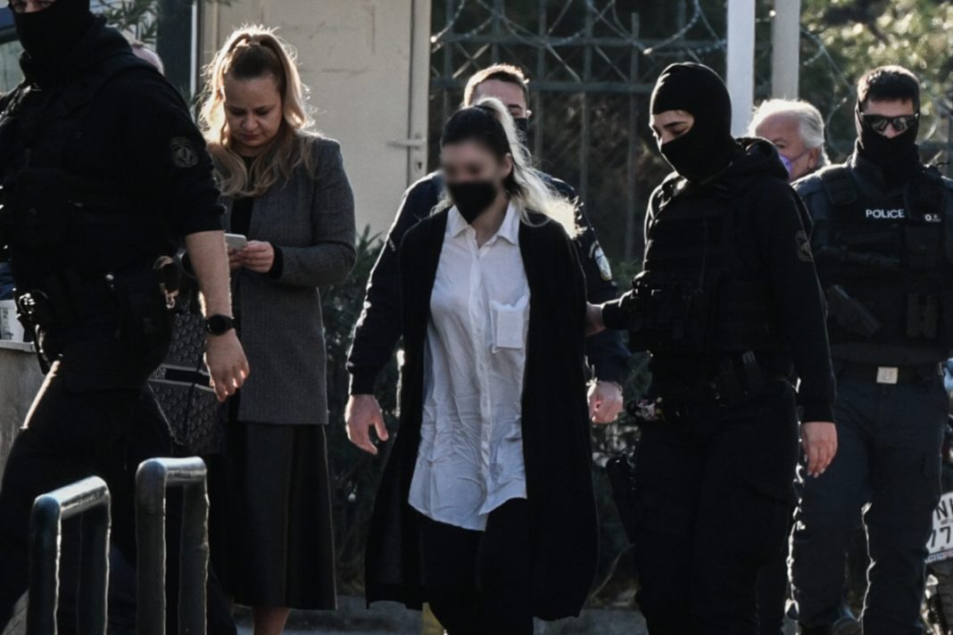 Υπόθεση Πάτρας: Αναβάλλεται η απολογία της 34χρονης κατηγορούμενης μητέρας