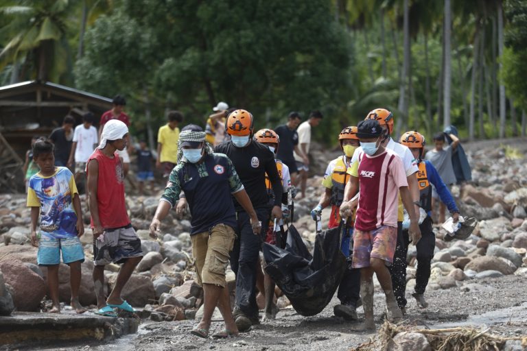 Φιλιππίνες: Στους 33 οι νεκροί από τις πλημμύρες – Αναζητούνται άλλοι 20 άνθρωποι