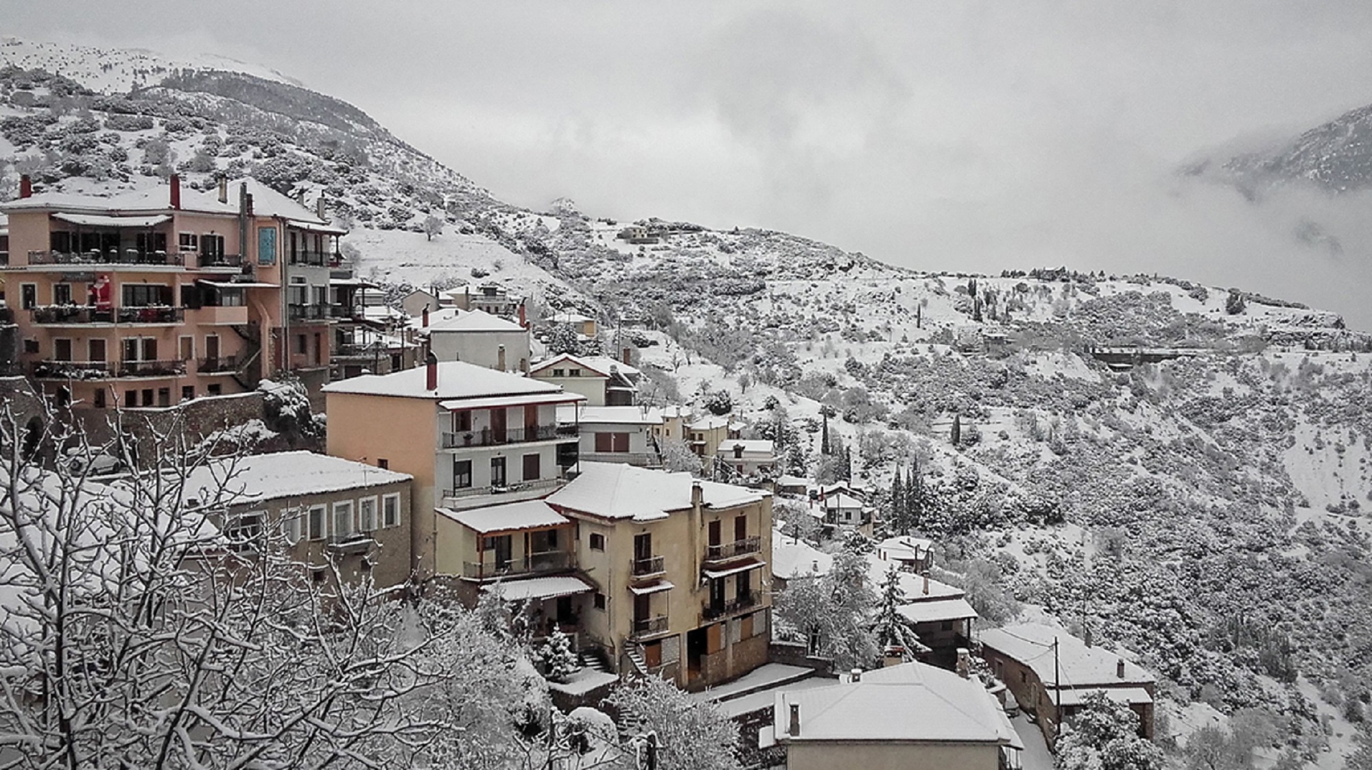 Χειμερινός τουρισμός: Αυξημένη η κίνηση για το εορταστικό 15ήμερο παρά τις τσιμπημένες τιμές (video)