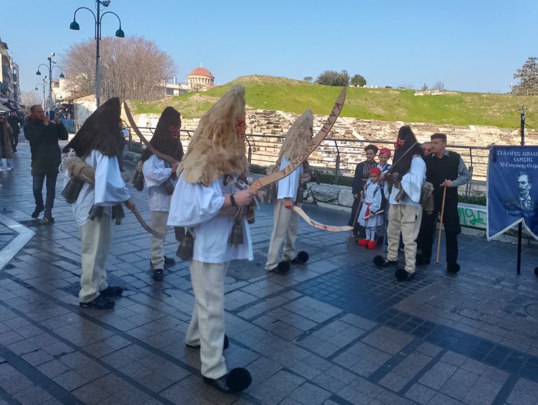 Μπαμπαλιούρια από το Λιβάδι στο κέντρο της Λάρισας