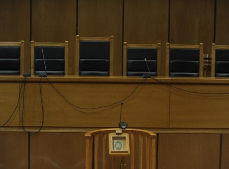 Αναβολή δίκης Folli Follie λόγω αποχής δικηγόρων
