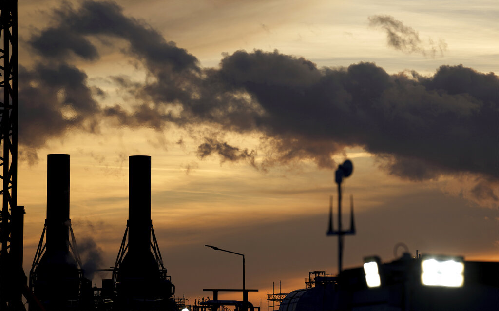 «Άνευ πρακτικής σημασίας» η ανακοίνωση της Μόσχας για διακοπή πώλησης πετρελαίου σε χώρες που βάζουν πλαφόν, λέει το Βερολίνο