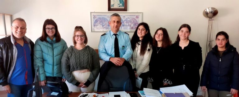 Επίσκεψη μαθητών του ΕΠΑΛ Τυρνάβου στον αστυνομικό διοικητή της περιοχής