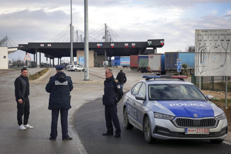 ΚΚΕ για εξελίξεις στο Κόσοβο: Να αποχωρήσουν οι ελληνικές στρατιωτικές δυνάμεις