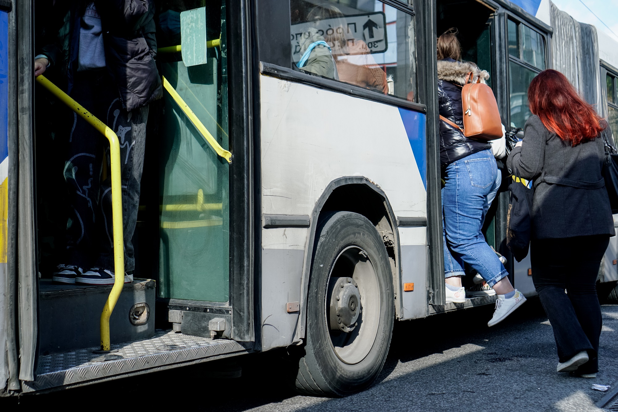 Χωρίς λεωφορεία από τις 11πμ ως τις 5μμ η Αθήνα λόγω συνέλευσης εργαζομένων ΟΑΣΑ