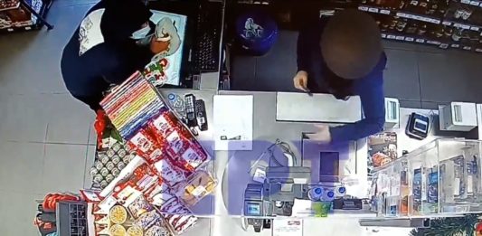 Βίντεο ντοκουμέντο από τη δράση συμμορίας σε Χαλάνδρι και Αγ. Παρασκευή
