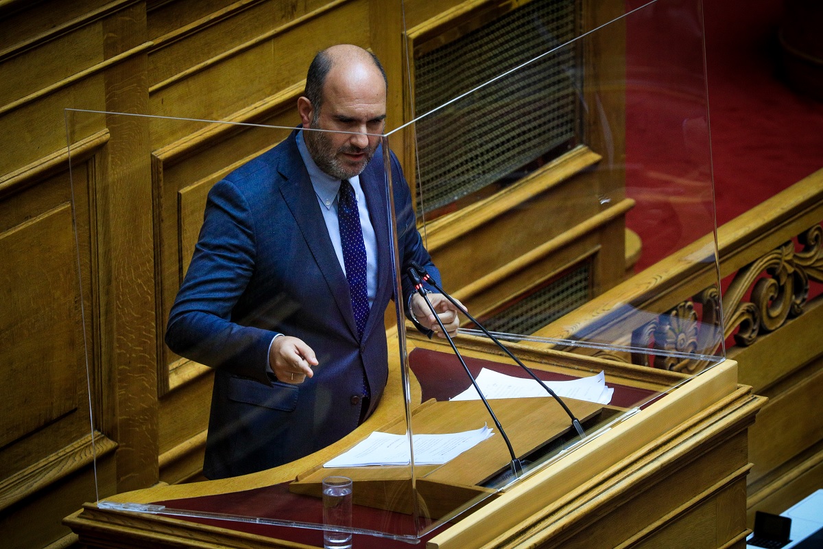 Δ. Μαρκόπουλος στο Πρώτο: Προσχηματικές οι αντιδράσεις της αντιπολίτευσης – “30 λεπτά κράτησε μόνο η εξέταση Δημητριάδη από τη Βουλή” (audio)