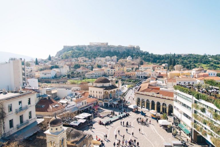 Β. Κικίλιας στην ΕΡΤ: Xειμερινό voucher για 125.000 δικαιούχους – Για ποιους θα αλλάξει το πλαίσιο βραχυχρόνιας μίσθωσης