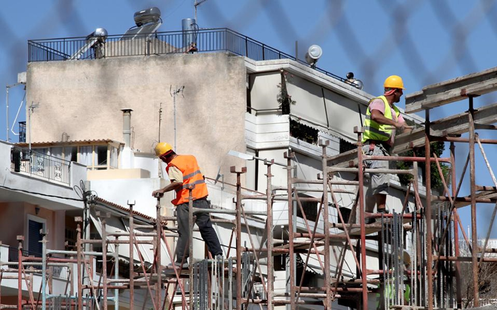 Νέα αύξηση 11,6% στα οικοδομικά υλικά τον Νοέμβριο – ΤτΕ: Υποχωρούν οι προσδοκίες για την αγορά ακινήτων