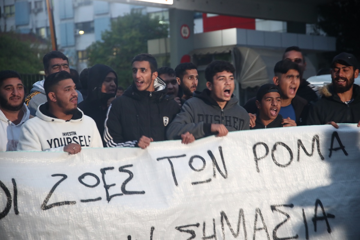 Ηράκλειο: Διαμαρτυρία Ρομά για την αιματηρή επίθεση στον 16χρονο