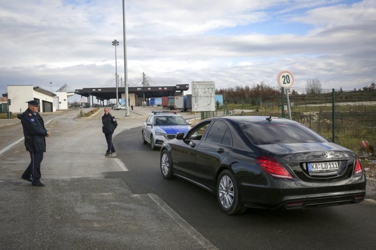 Σερβία: Συλλήψεις μεταναστών ύποπτων για τρομοκρατική δράση