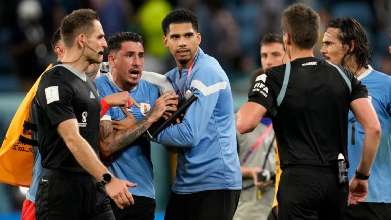 Παγκόσμιο Κύπελλο 2022: Πειθαρχικές διαδικασίες της FIFA κατά παικτών της Ουρουγουάης