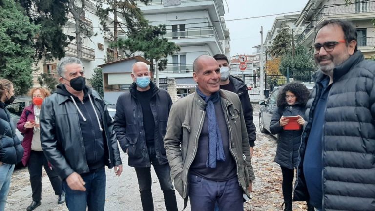 Κοζάνη: Κριτική στην κυβέρνηση από το Γ. Βαρουφάκη για το ΕΣΥ – Συνάντηση με μικρομεσαίους