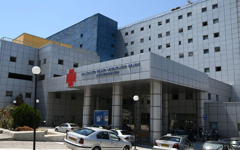 Τουλάχιστον 20 ασθενείς με covid στο Αχιλλοπούλειο – Ένας στη ΜΕΘ
