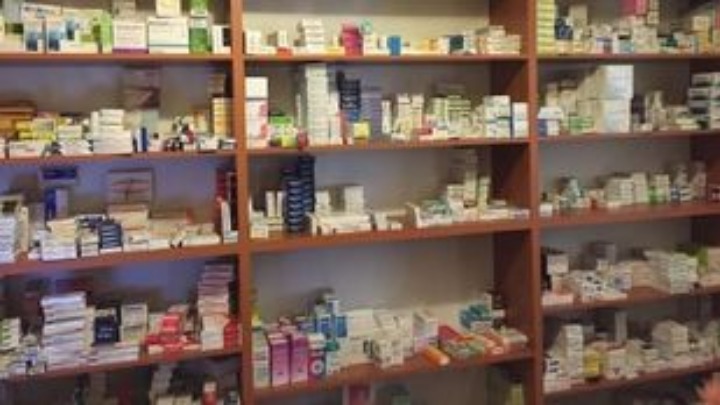 Θεσσαλονίκη: Έξαρση των ιώσεων και σοβαρές ελλείψεις από τα ράφια των φαρμακείων