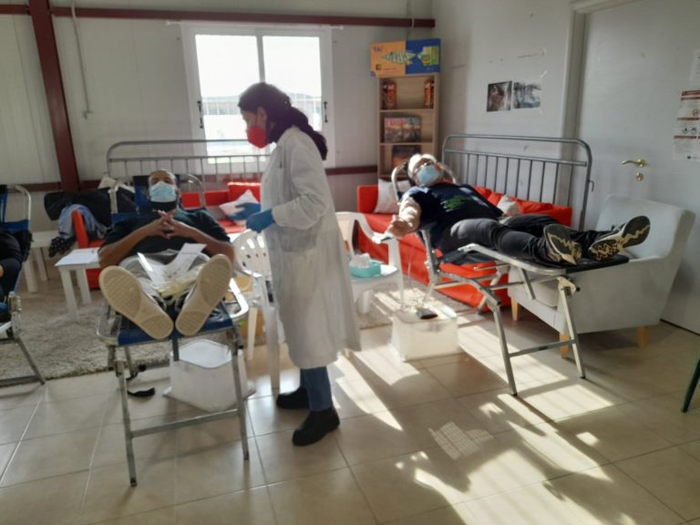 Με επιτυχία η αιμοδοσία εργαζομένων στη Δομή Φιλοξενίας στο Κουτσόχερο Λάρισας