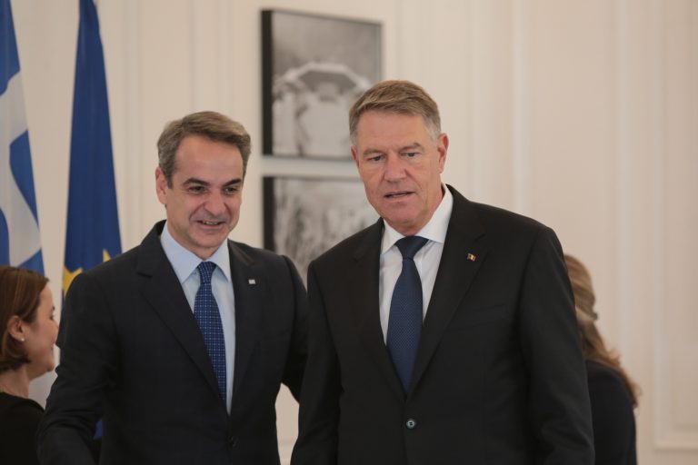 Συνάντηση Κ. Μητσοτάκη με τον Πρόεδρο της Ρουμανίας με θέμα την ενεργειακή κρίση