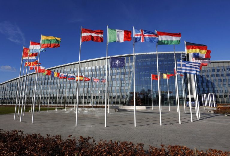 Τo NATO αυξάνει σημαντικά τον προϋπολογισμό του 2023 για κοινές δαπάνες