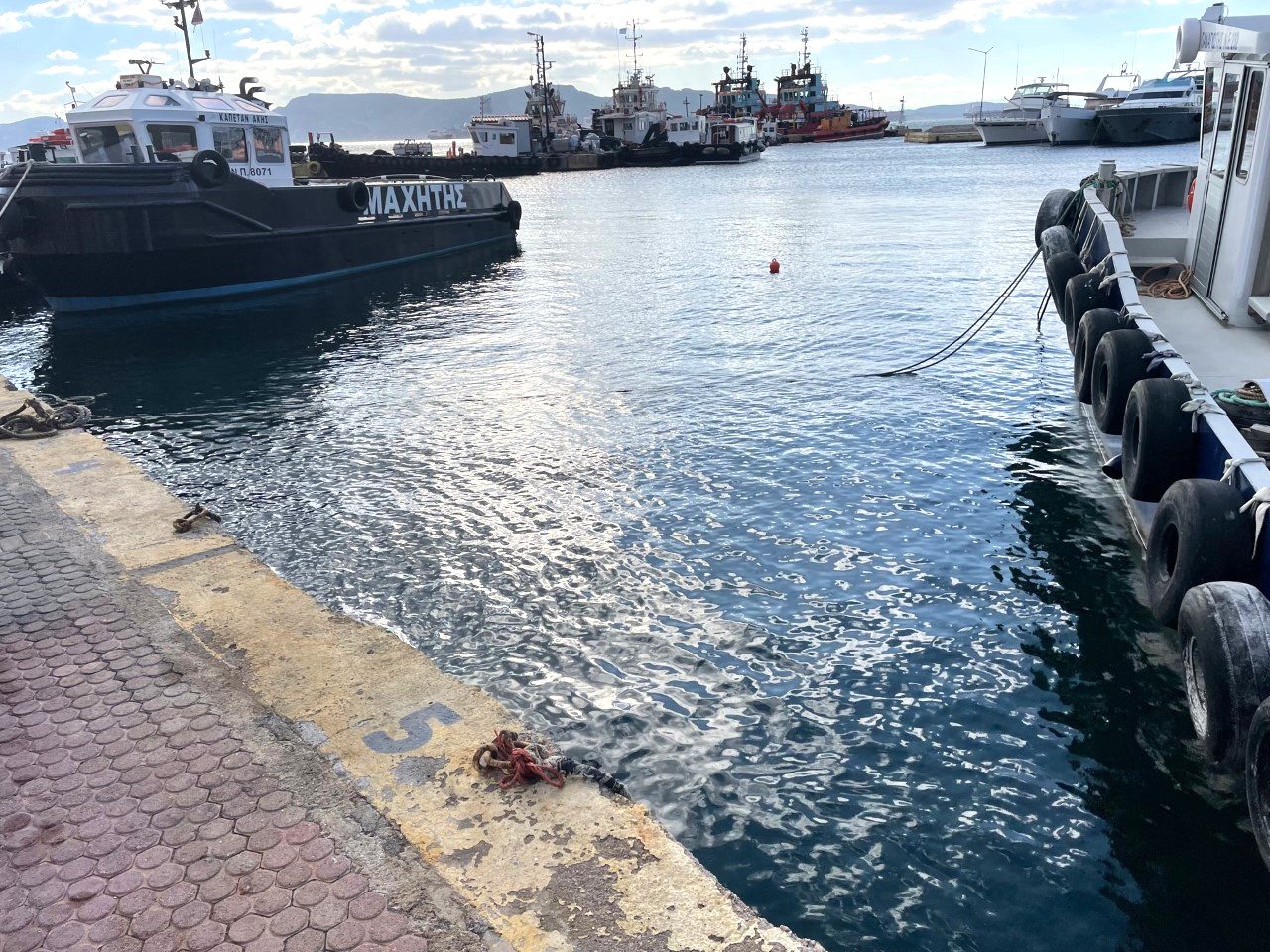 Ελευσίνα: Απομάκρυνση ναυαγίων από τη νέα Πολιτιστική Πρωτεύουσα της Ευρώπης
