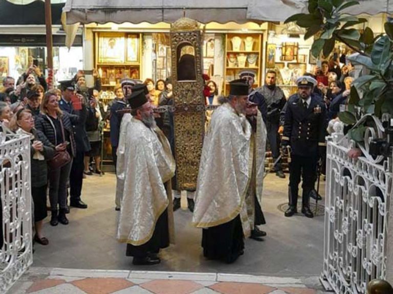 Κέρκυρα: Με τα “μπάσματα” ολοκληρώθηκαν οι λατρευτικές εκδηλώσεις του Αγίου Σπυρίδωνος
