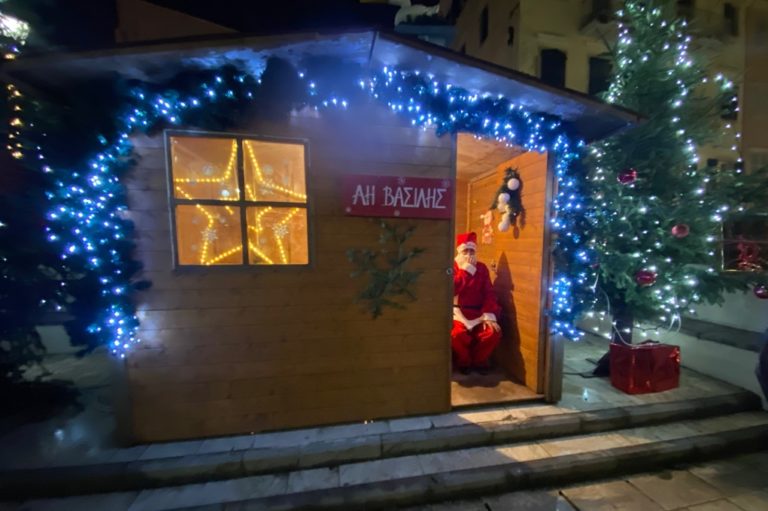 Ξεκίνησε το Χριστουγεννιάτικο παραμύθι στην Κέρκυρα (photos-video)