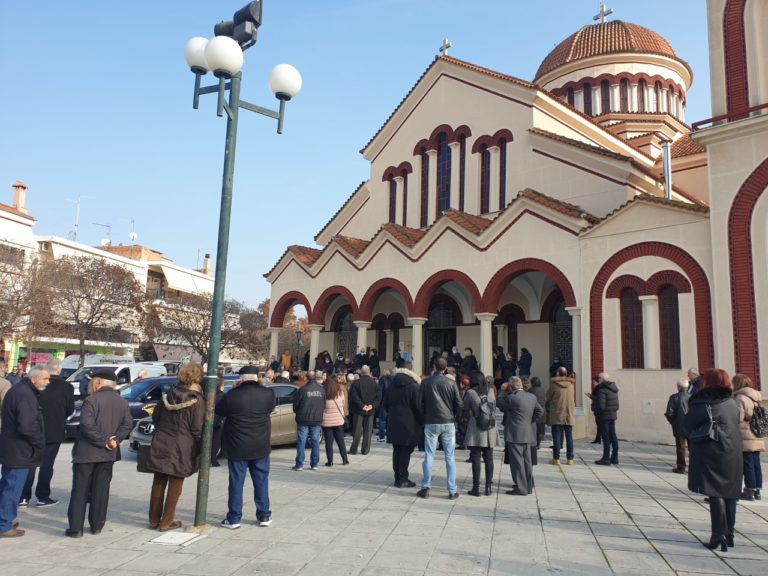 Συγγενείς και φίλοι αποχαιρέτησαν τον Νίκο Χλόψιο