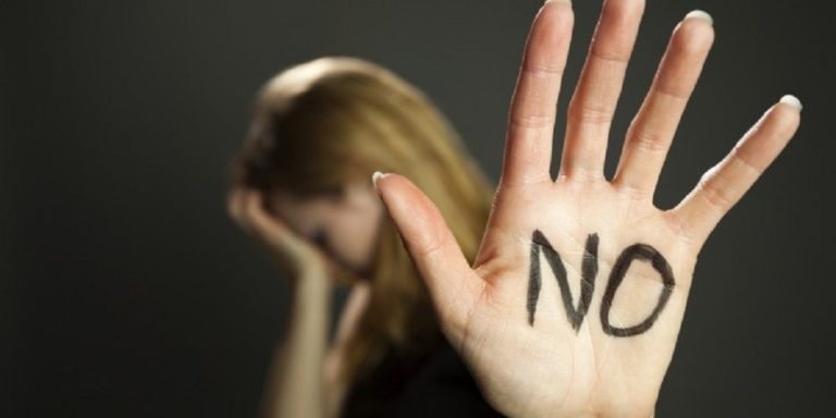 Χανιά: Χτύπησε σύζυγο και κόρη -Σύλληψη 66χρονου για ενδοοικογενειακή βία