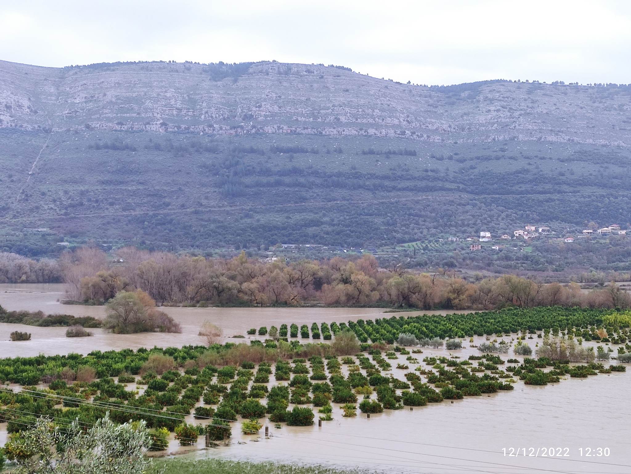 Χιλιάδες στρέμματα βούλιαξαν στο νερό στην Βρυσέλλα Θεσπρωτίας