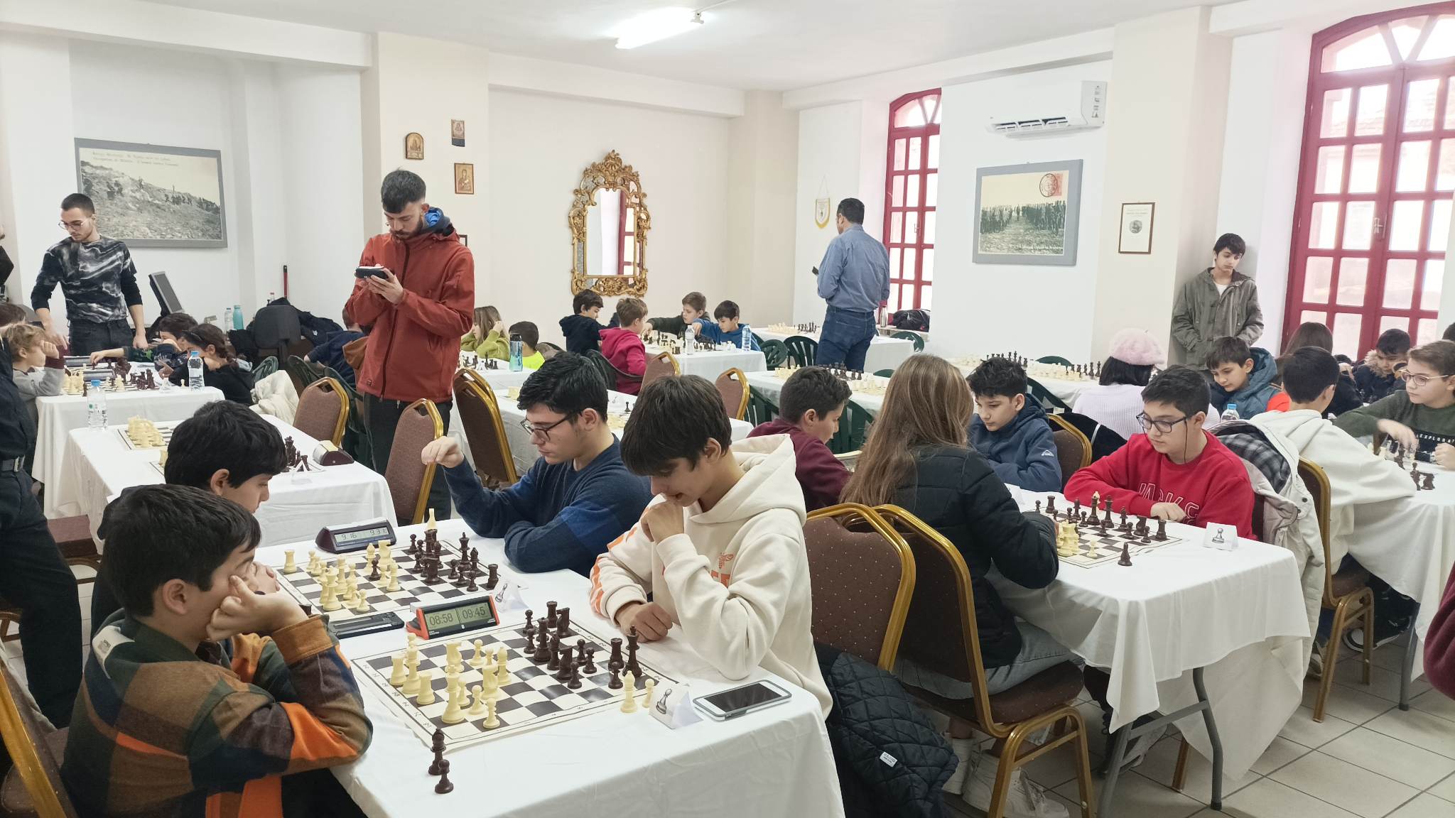 «Ελάτε να παίξουμε μια παρτίδα σκάκι» – Δυναμικά επιστρέφουν οι σκακιστικοί όμιλοι της Λέσβου