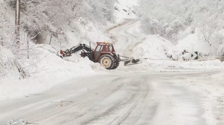 Κακοκαιρία σε όλη τη χώρα με καταιγίδες και χιόνια – Live η εξέλιξή της