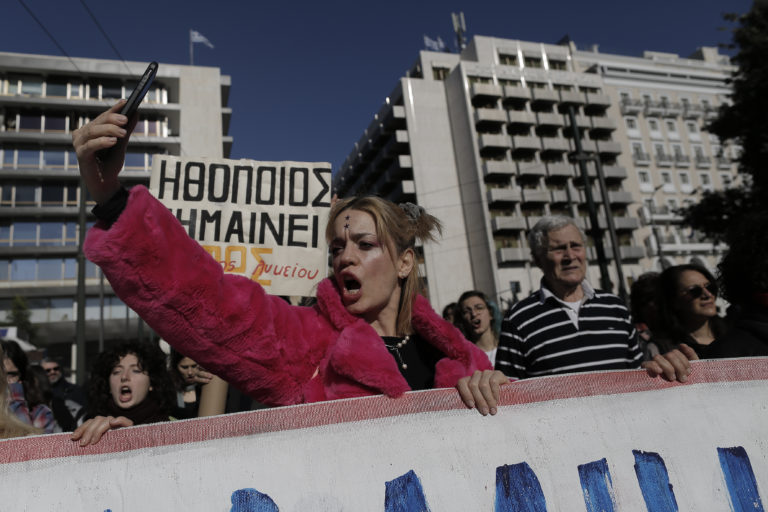 ΠΟΘΑ: Ο καλλιτεχνικός κόσμος συνεχίζει με 48ωρη απεργία την Τετάρτη 1/2 και Πέμπτη 2/2