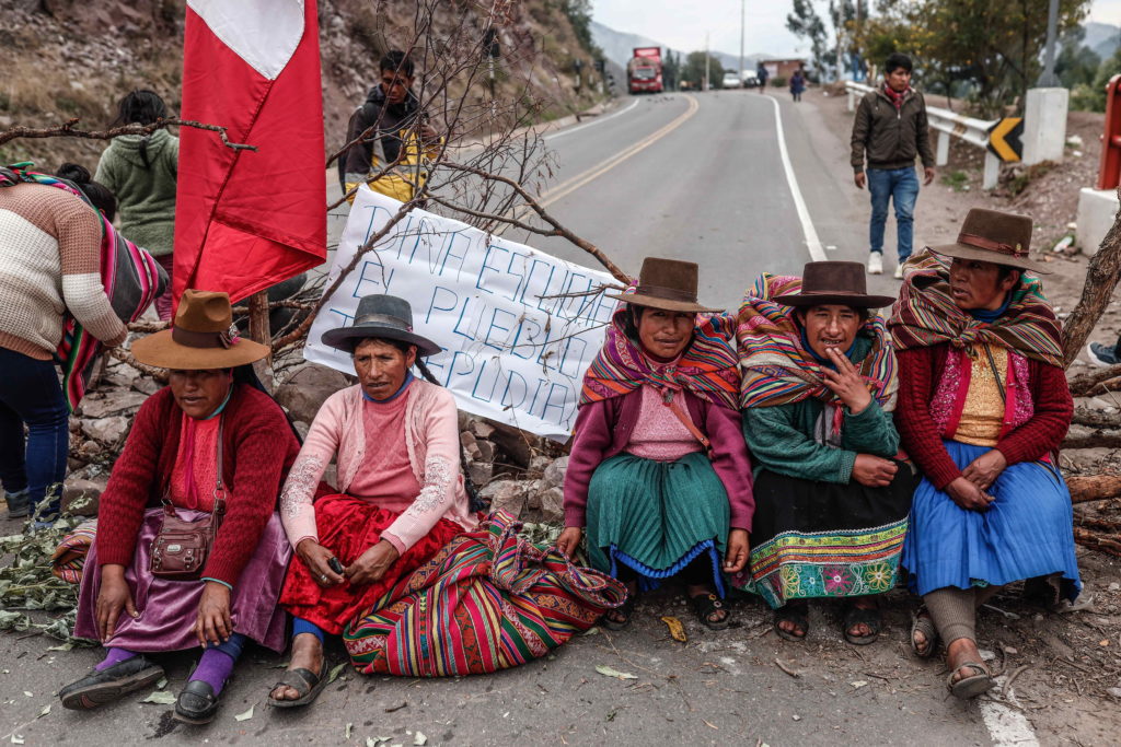 Περού: Πολιτική κρίση με διαδηλώσεις, συγκρούσεις και ανάπτυξη στρατιωτικών μονάδων