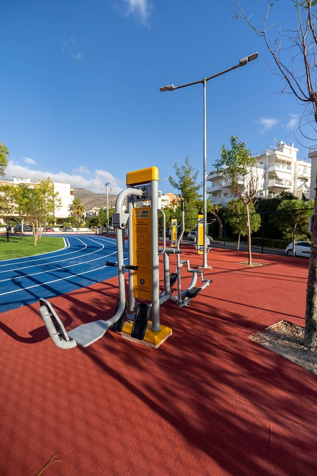 Ένα αθλητικό στολίδι στη Γλυφάδα ενισχύει την άθληση σε υπαίθριους χώρους