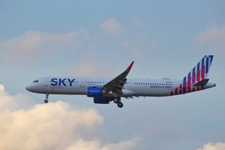 SKY express: Συνεχίζει τις επενδύσεις σε νέα αεροσκάφη – Το 2022 μετέφερε 3,5 εκατ. επιβάτες