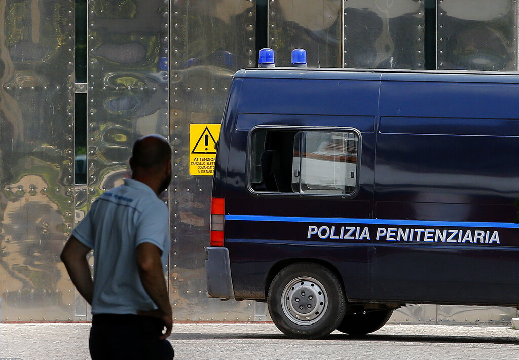 Italia: Immediato trasferimento dell’anarchico Alfredo Cospito al carcere di Milano a causa del deterioramento della salute