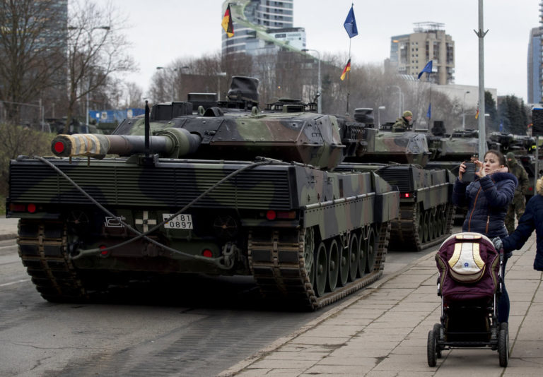 Πολωνία: Σχεδιάζει να στείλει άρματα μάχης Leopard στην Ουκρανία στο πλαίσιο «διεθνούς συνασπισμού»