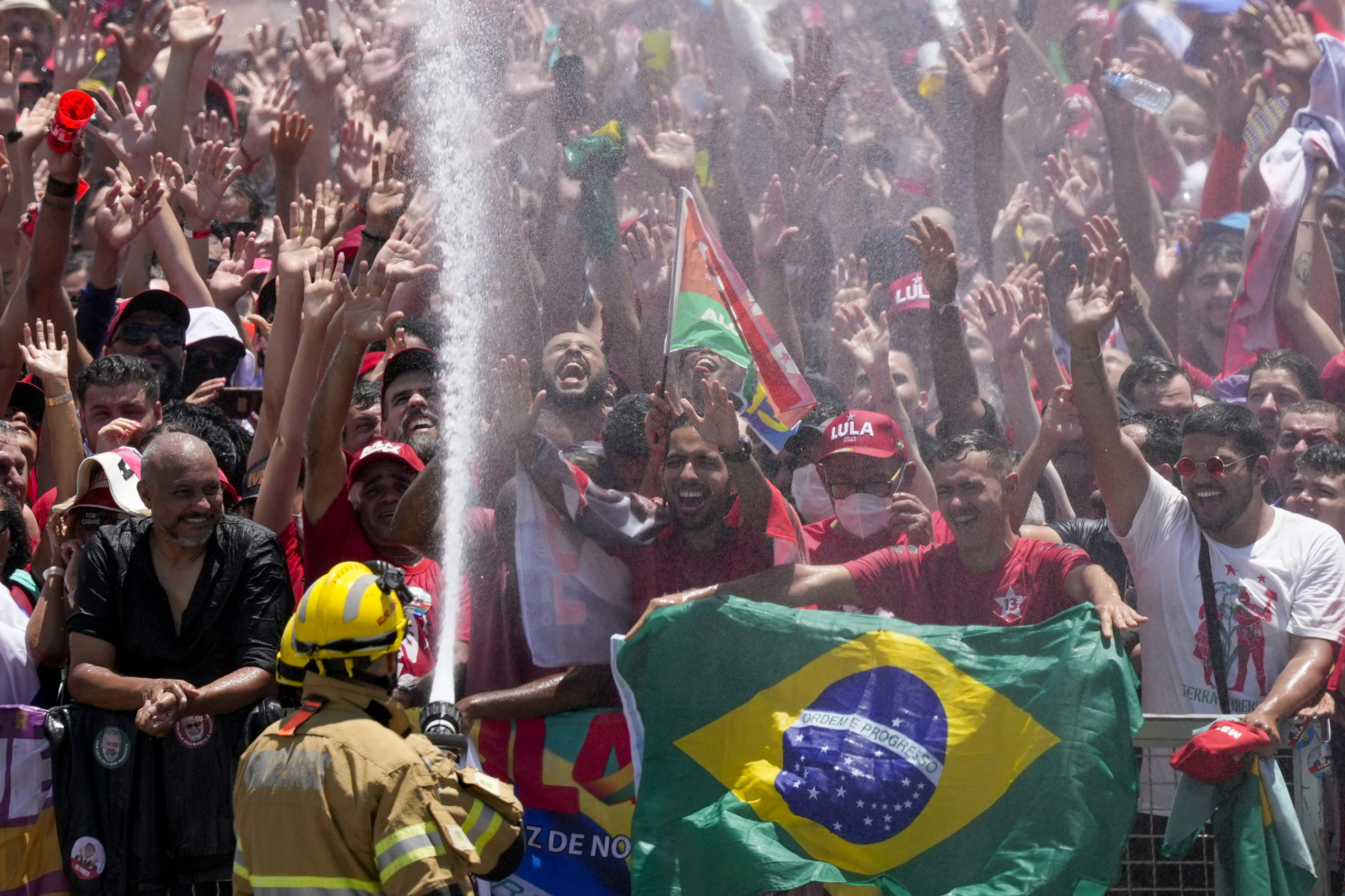 Βραζιλία: Ο Λουίς Ινάσιου Λούλα ντα Σίλβα ορκίστηκε πρόεδρος της χώρας