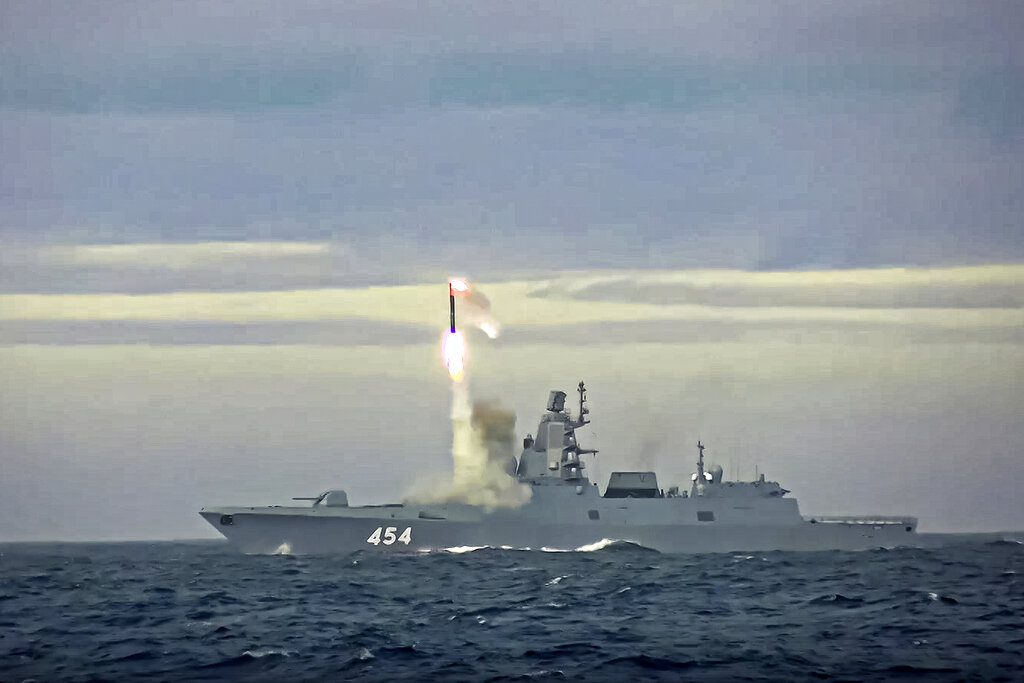 Ρωσικό πολεμικό πλοίο με υπερηχητικούς πυραύλους θα συμμετάσχει σε γυμνάσια με Κίνα και Ν. Αφρική