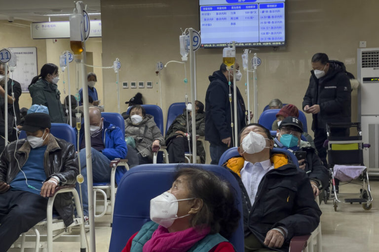 Covid: Ο ΠΟΥ επέκρινε ως ελλιπή τα δεδομένα της Κίνας για την επιδημία