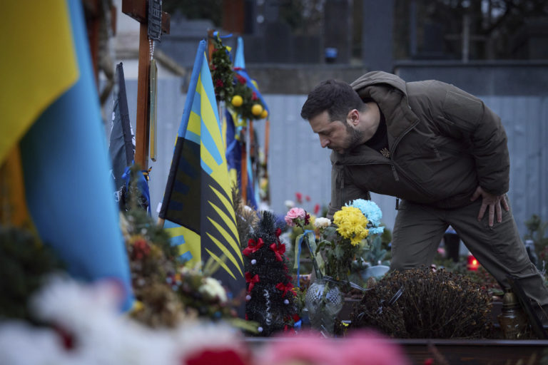Ζελένσκι: Η επίθεση στο Ντνίπρο καταδεικνύει την ανάγκη επίσπευσης της στρατιωτικής βοήθειας προς την Ουκρανία
