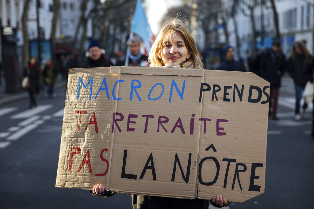 Γαλλία: Εγκρίθηκε η μεταρρύθμιση του συνταξιοδοτικού συστήματος